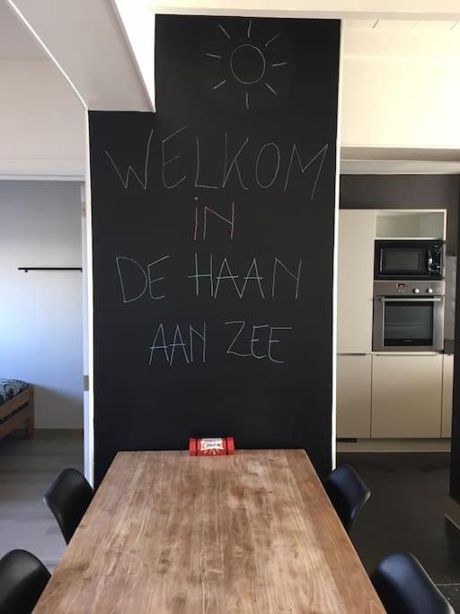 Cosy Beachhouse Within Walking Distance Of The Sea De Haan Exterior foto