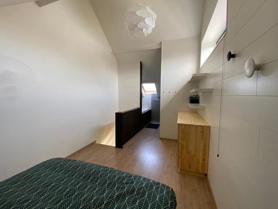 Cosy Beachhouse Within Walking Distance Of The Sea De Haan Exterior foto